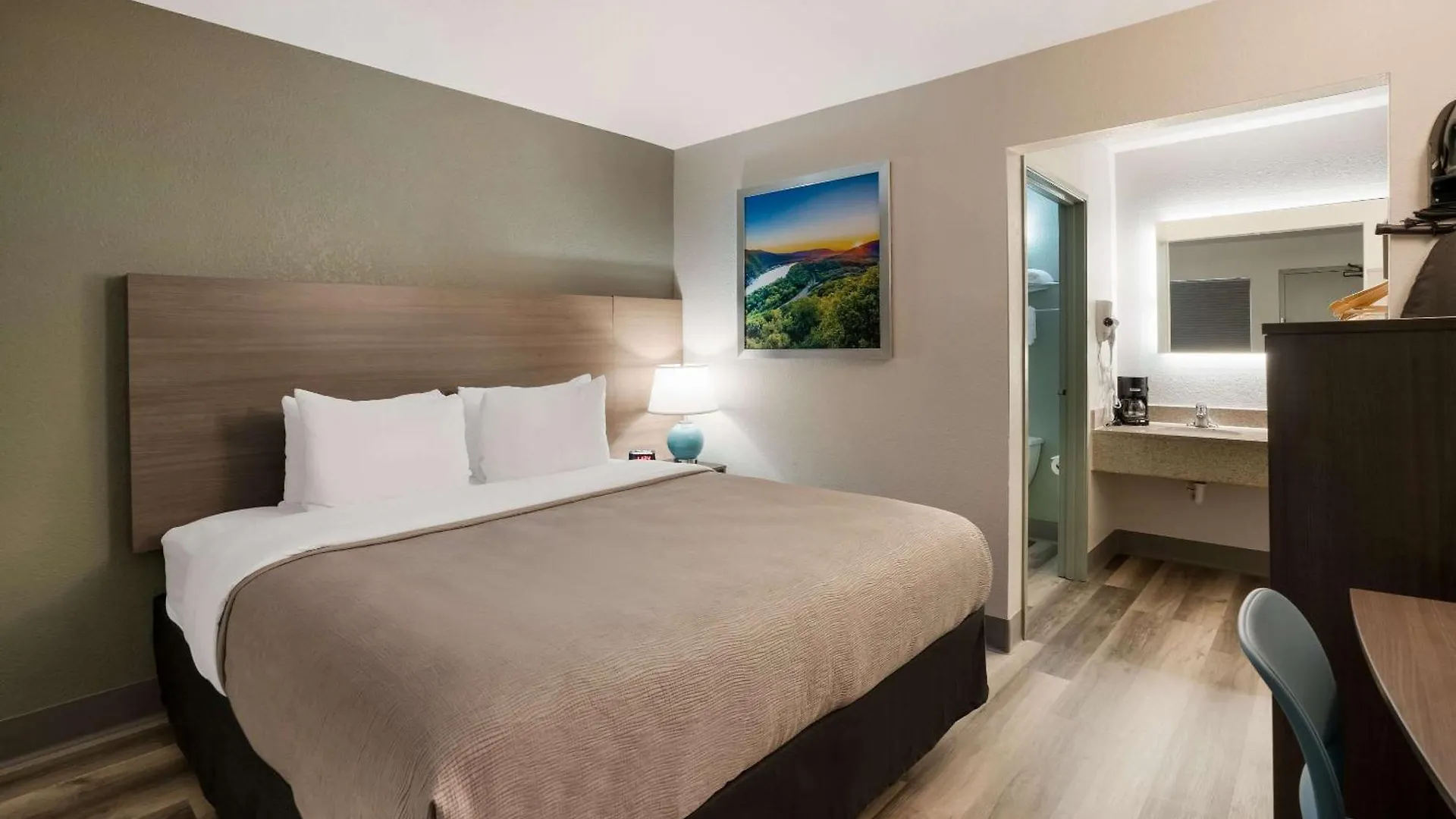 Quality Inn Elk Grove-Sacramento Sacramento